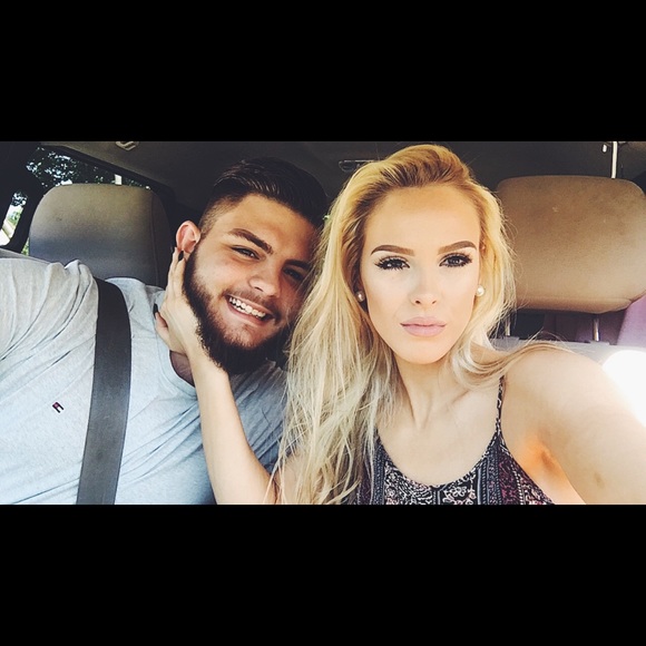 Meet your Posher, Catie - Picture 2 of 2